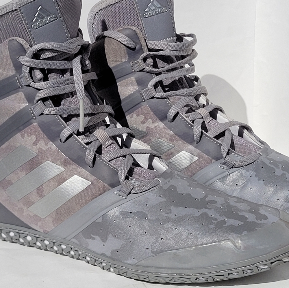 Adidas mens size 13 wrestling shoes